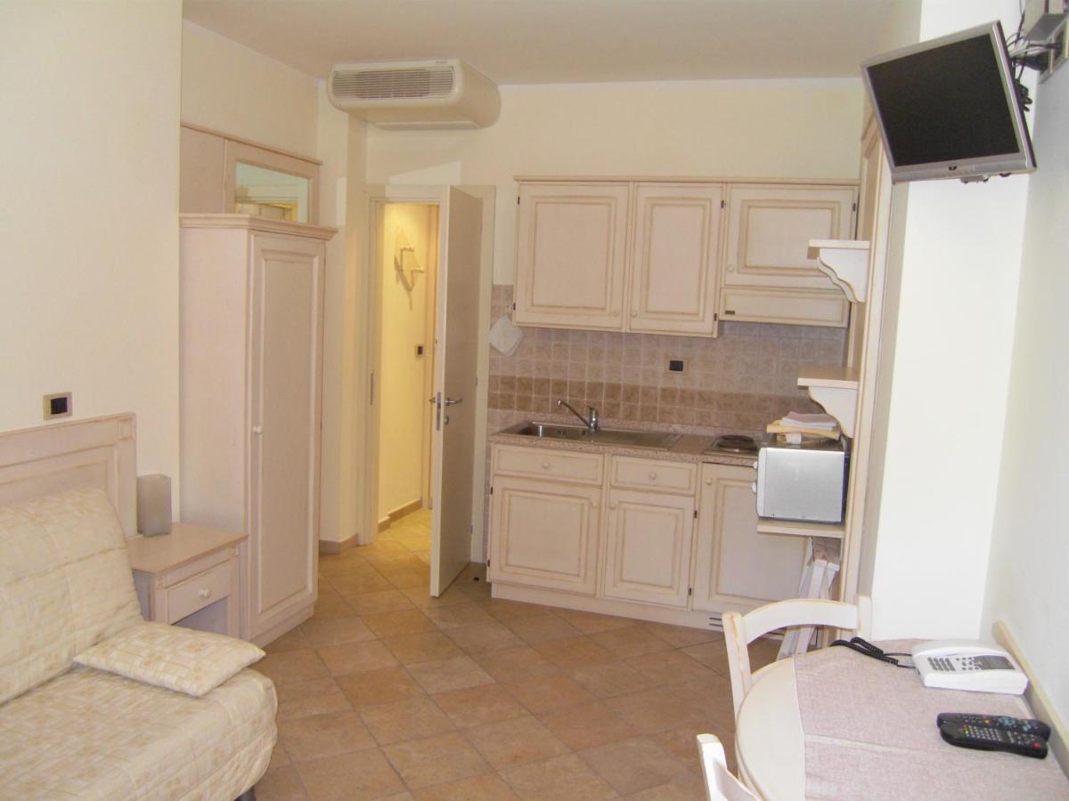 Residence Panama Алассио Экстерьер фото